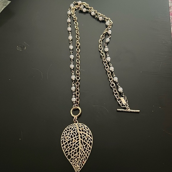 Cookie Lee Jewelry - Cookie Lee adjustable leaf necklace